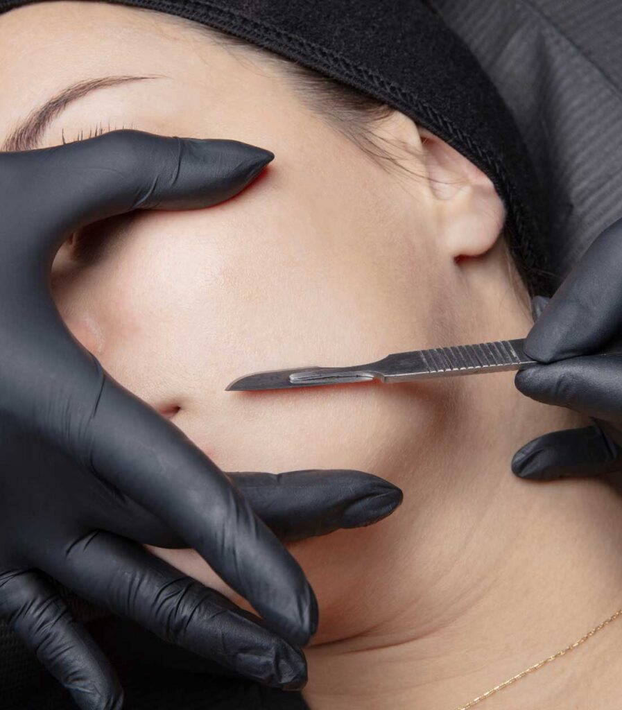 Dermaplaning in Houston Texas - Dermaluxe Spa in Houston Tx - Book Your Dermaplaning Appointment Today at Dermaluxe Spa